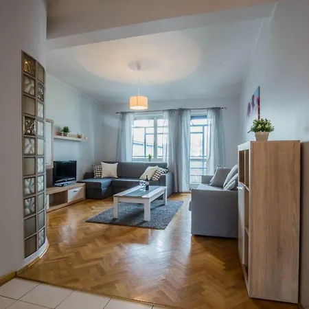 Apartment Okrzei *